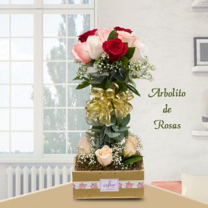 Arreglo Floral Arbolito de Rosas - Envío de flores y plantas, Florería La Fleur, Montevideo, Uruguay.