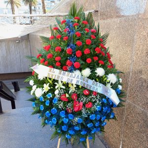 Ofrenda Floral para Monumento - Corona Natura - Florería La Fleur - Montevideo, Uruguay_12.jpg